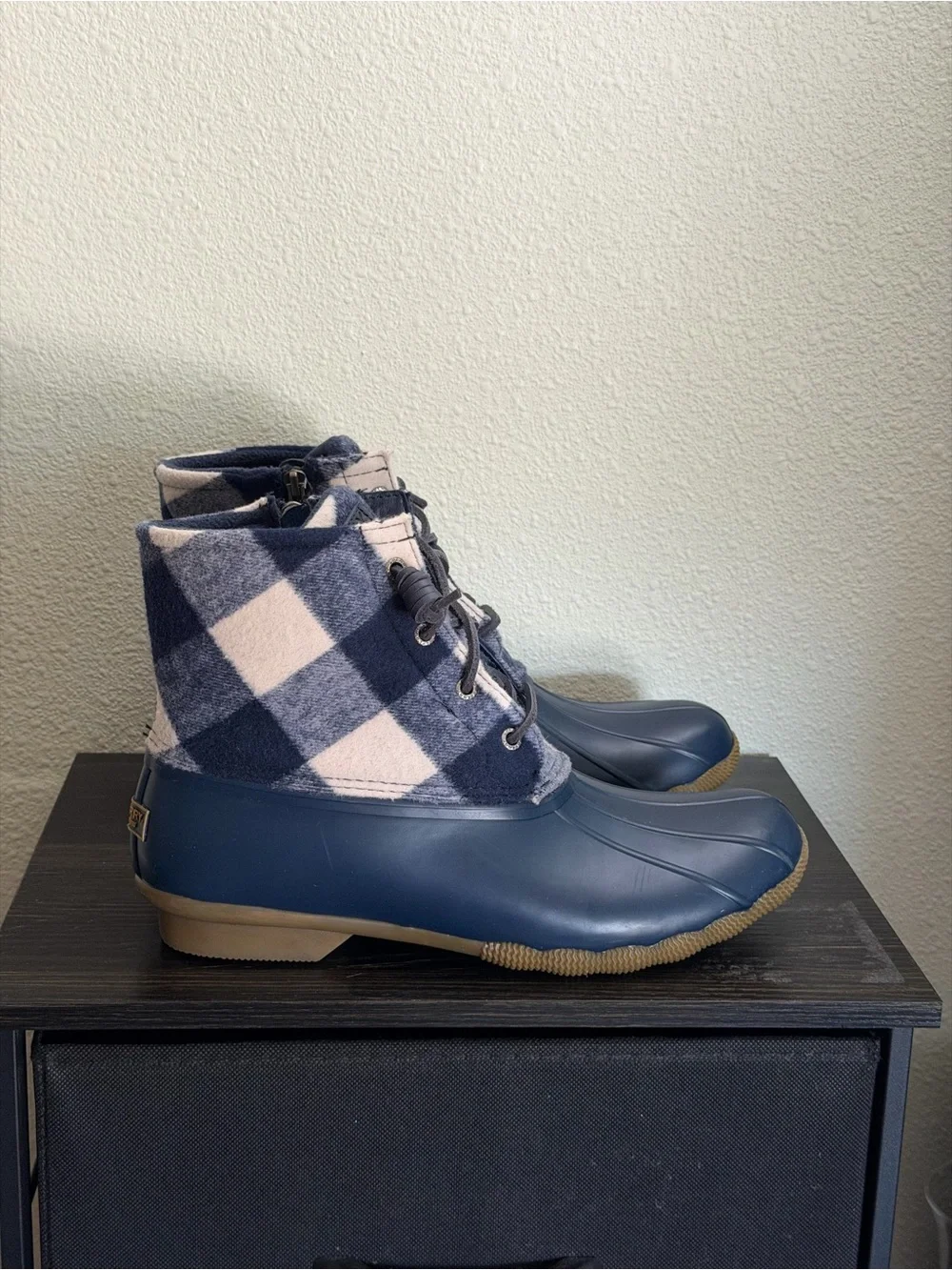 Sperry Top-Sider Women’s Saltwater Buffalo Check Navy Duck-Boots STS 88317 Sz 12